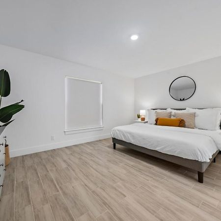 New! Few Minutes To Downtown, 10 To The Beach! West Palm Beach Eksteriør billede
